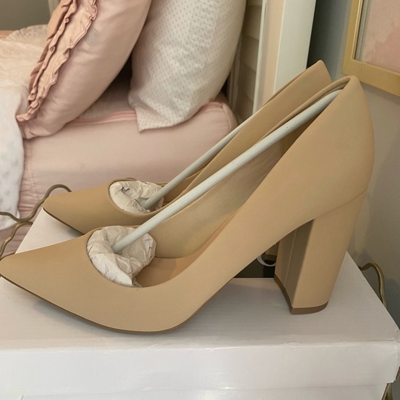 Ada Faye pointed toe block heel in nude - Picture 6 of 10